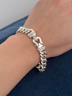 David Yurman 925 Sterling Silver
Curb Chain Bracelet With Diamonds